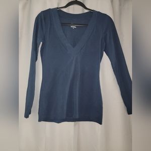 Ann Taylor Loft V-neck Tee, size XS, #10229
